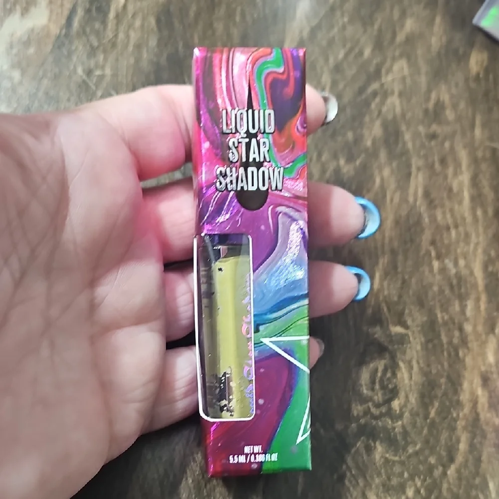 Jeffree Star Liquid Star Shadow - Vibrant Groovey Dreams